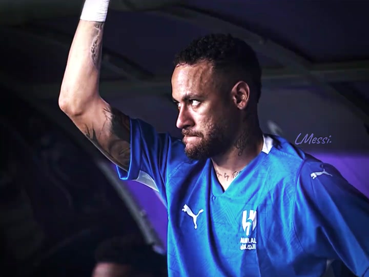 关于内马尔在日本队比赛中重返赛场，重返赛场引发热议！比赛高潮迭起的信息