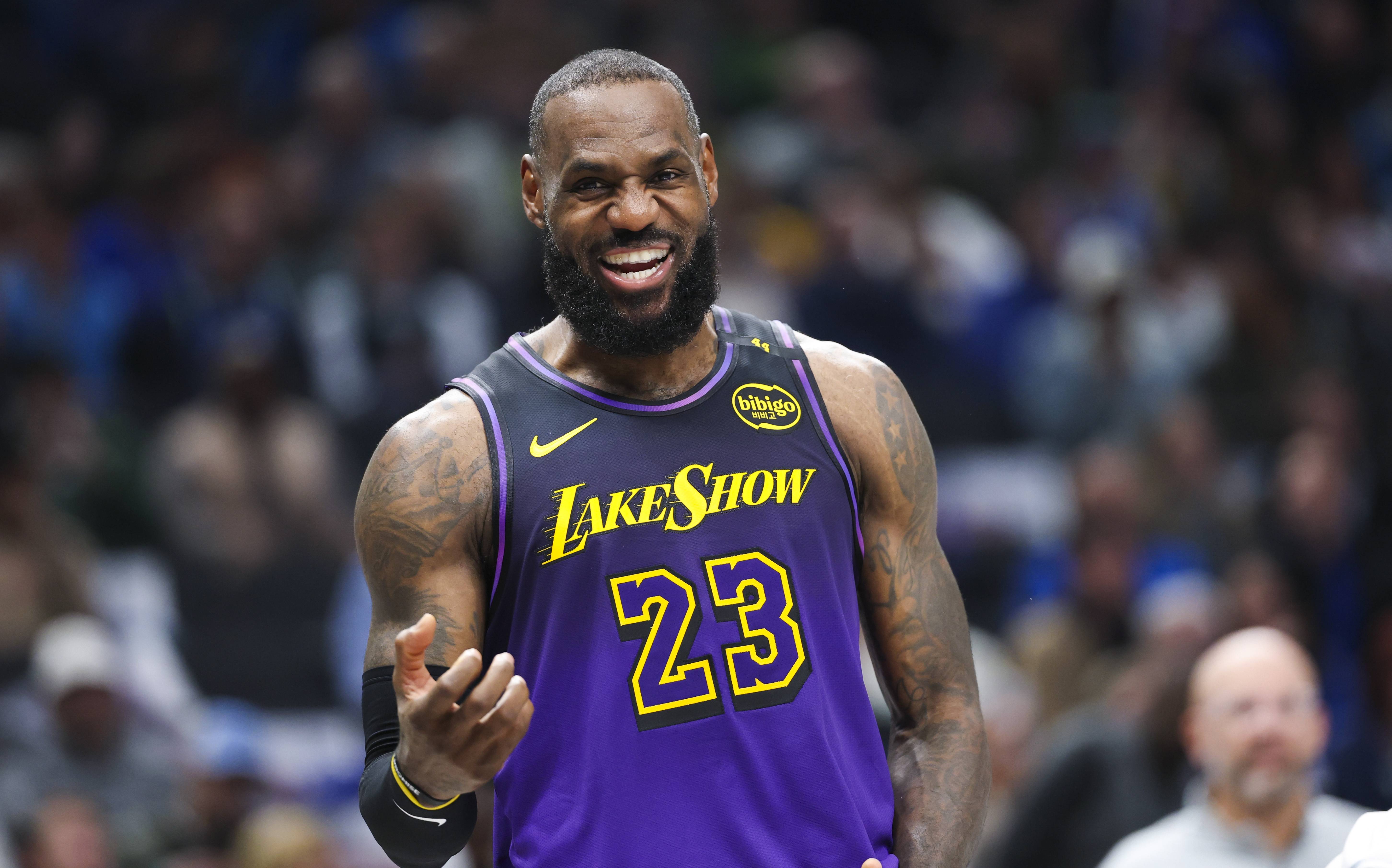 包含里程碑夜!罗马防线松动;NBA季后赛冲刺阶段刷纪录;质疑声仍在;赛程密集仍需轮换的词条 包含里程碑夜!罗马防线松动;NBA季后赛冲刺阶段刷纪录;质疑声仍在;赛程密集仍需轮换的词条